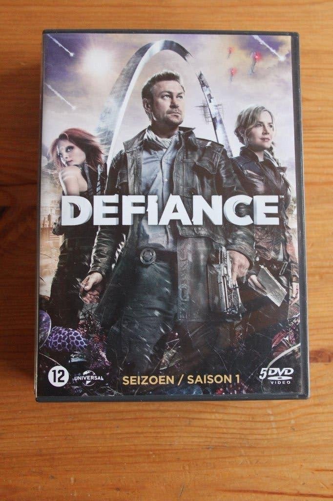 Defiance  seizoen 1-2-3        knappe span. Sifi serie!, CD & DVD, DVD | TV & Séries télévisées, Non fictionnel, Enlèvement ou Envoi