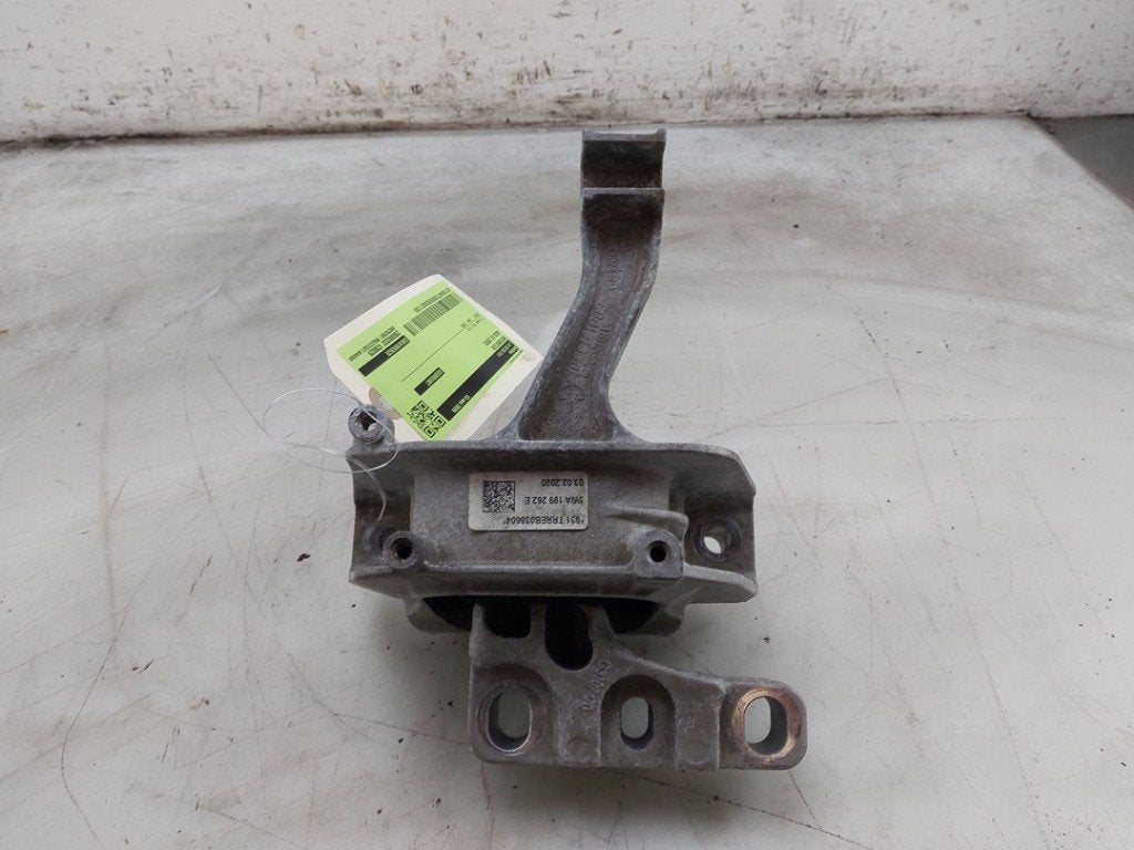 MONTAGE MOTEUR Audi SQ2 (GAB / GAG) (01-2018/-), Auto-Union-Straße  1,
85057  Ingolstadt, DE, Info@audi.de, Audi, Utilisé
