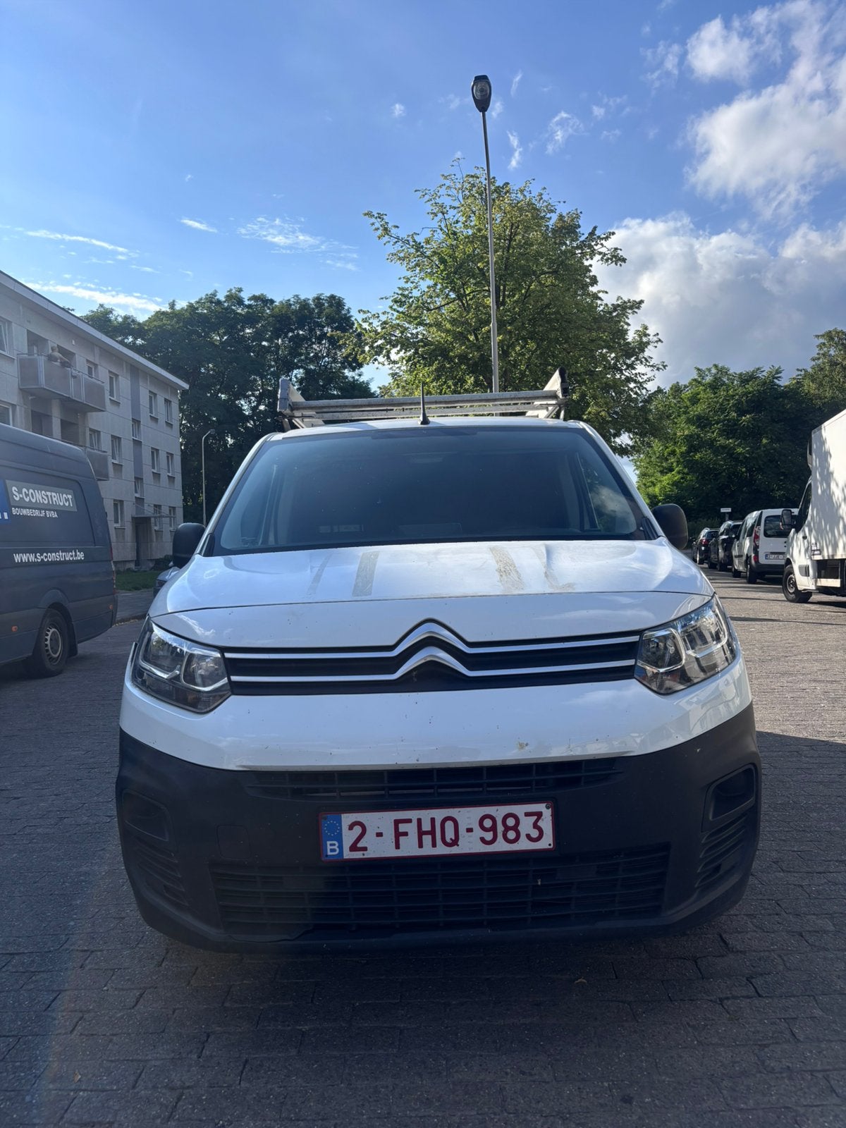 Citroën Berlingo 1.2 PureTech Benzine – 2020 – 145.393 km, Auto's, Citroën, Stof, Euro 6, Berlingo, Handgeschakeld