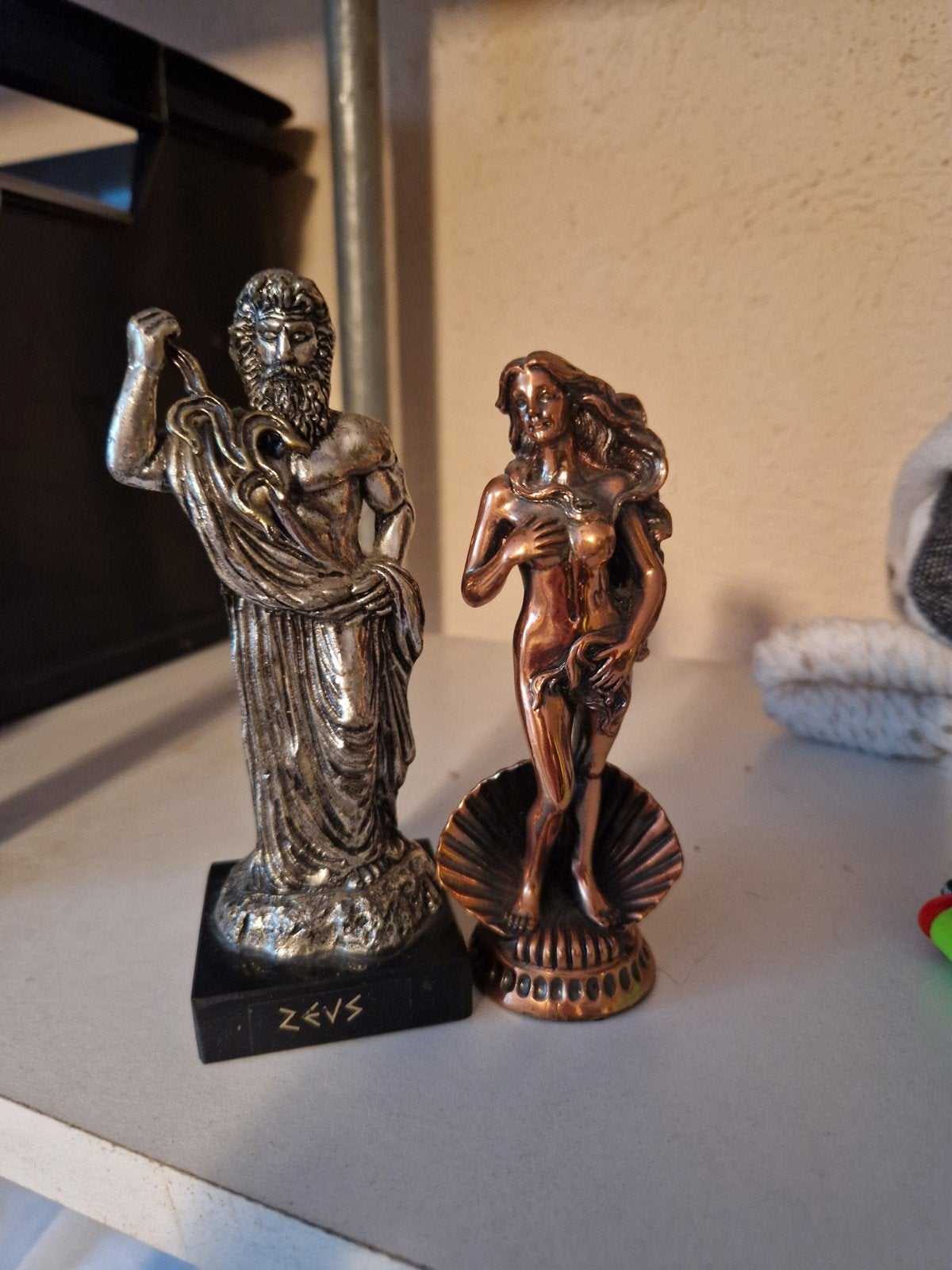 beelden zeus en aphrodite, Ophalen of Verzenden