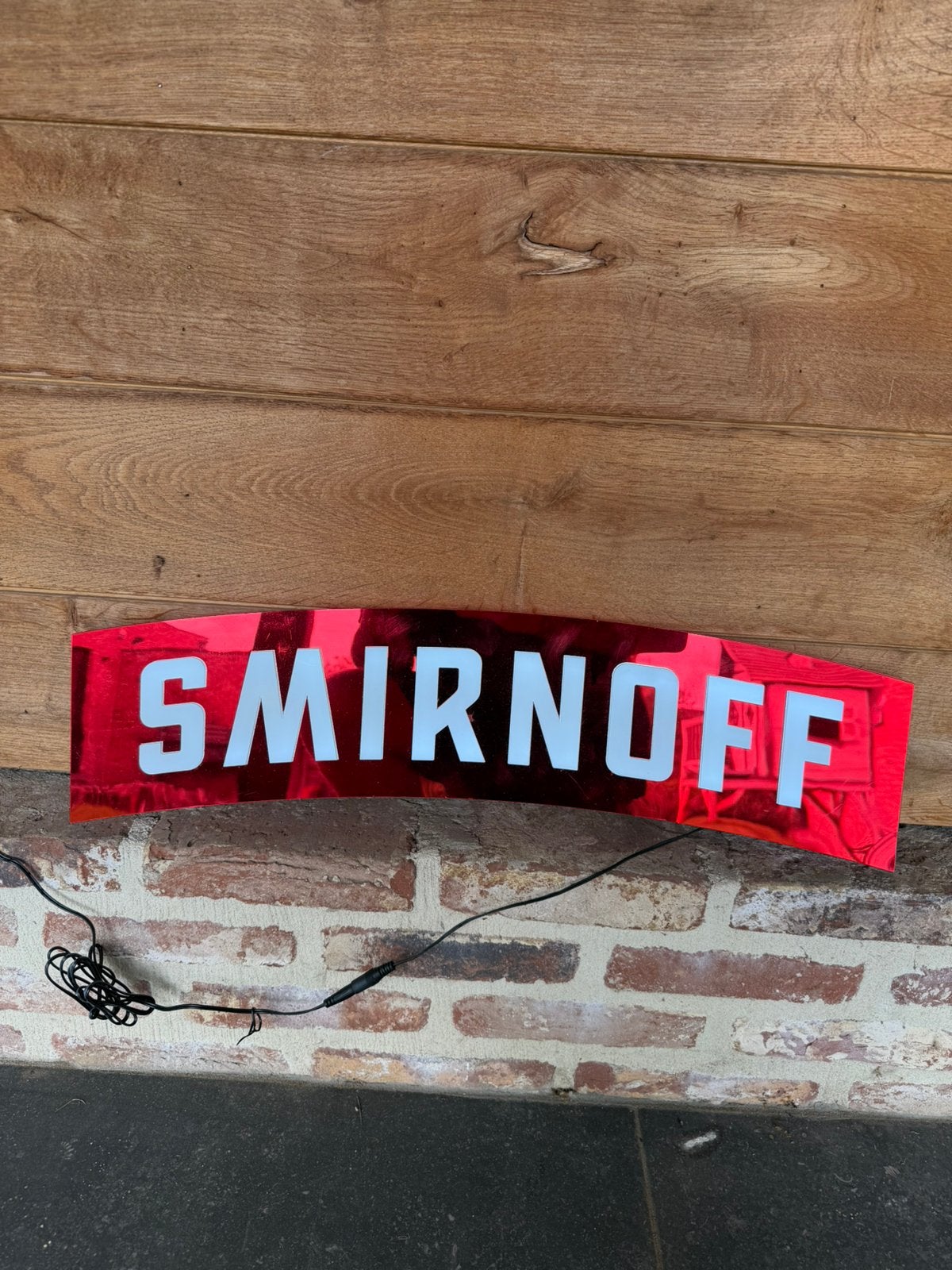 Smirnoff led bord, Ophalen, Zo goed als nieuw