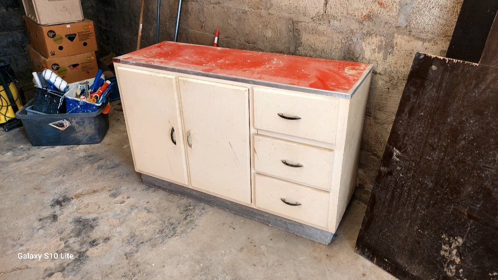 6 meubles anciens de cuisine, Enlèvement