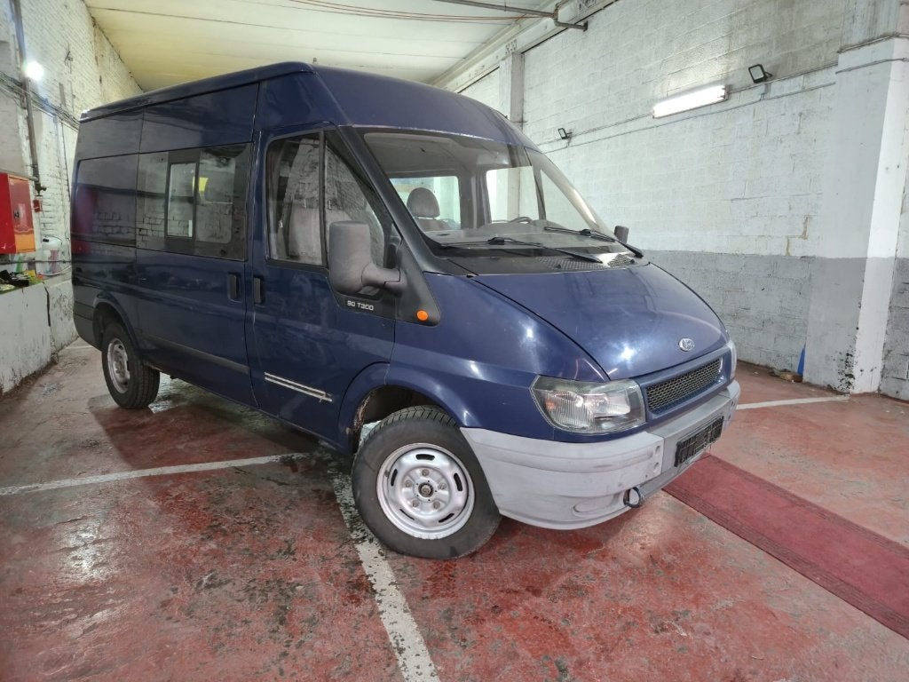 Ford Transit in uitstekende staat, Voorwielaandrijving, 4 deurs, Stof, 2700 kg