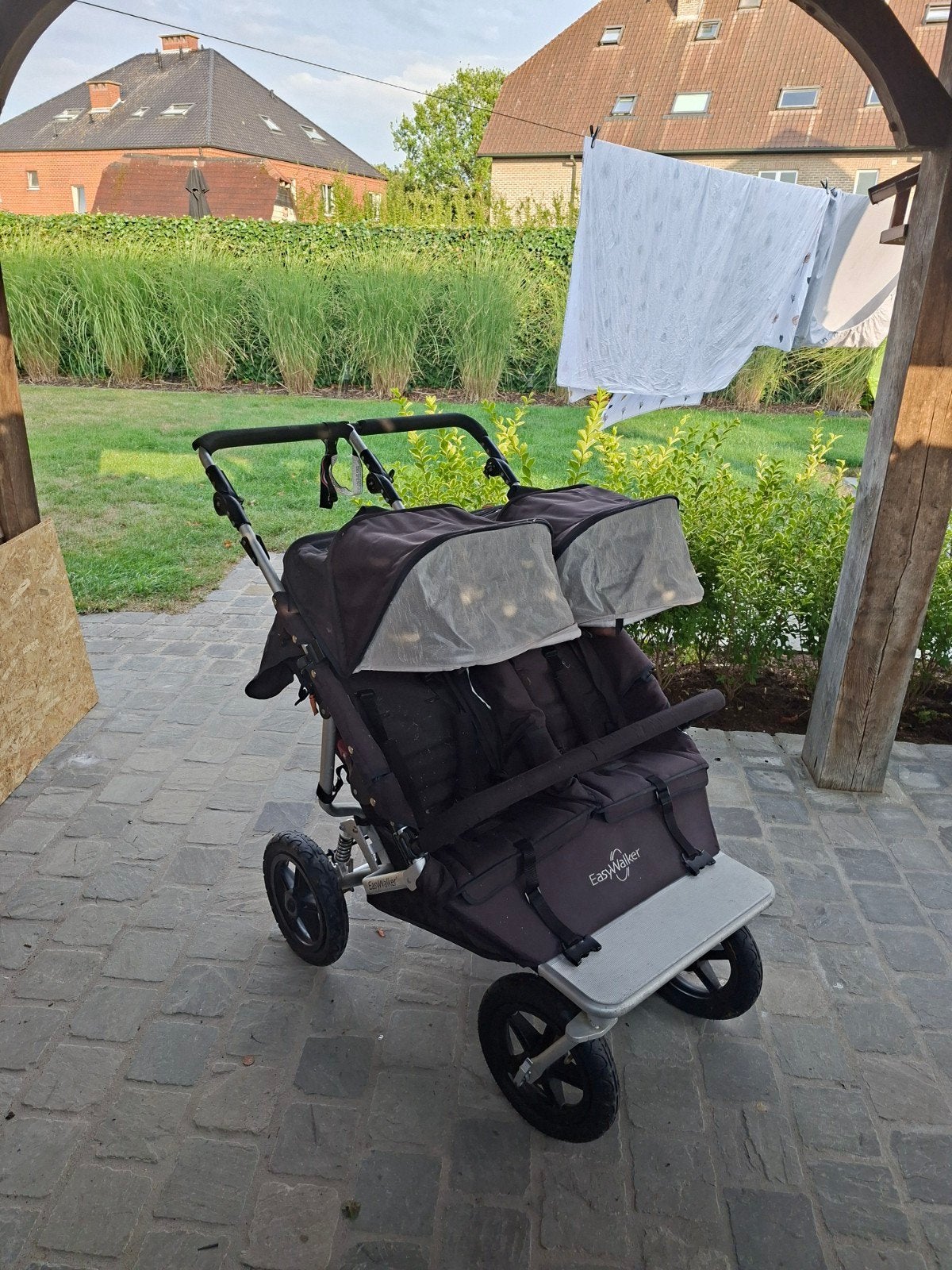 buggy 2 baby's, Enlèvement