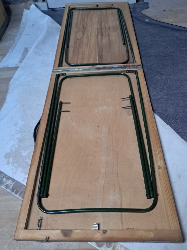 Une table portative pliante de camping/de jardin- 198x60 cm., Enlèvement
