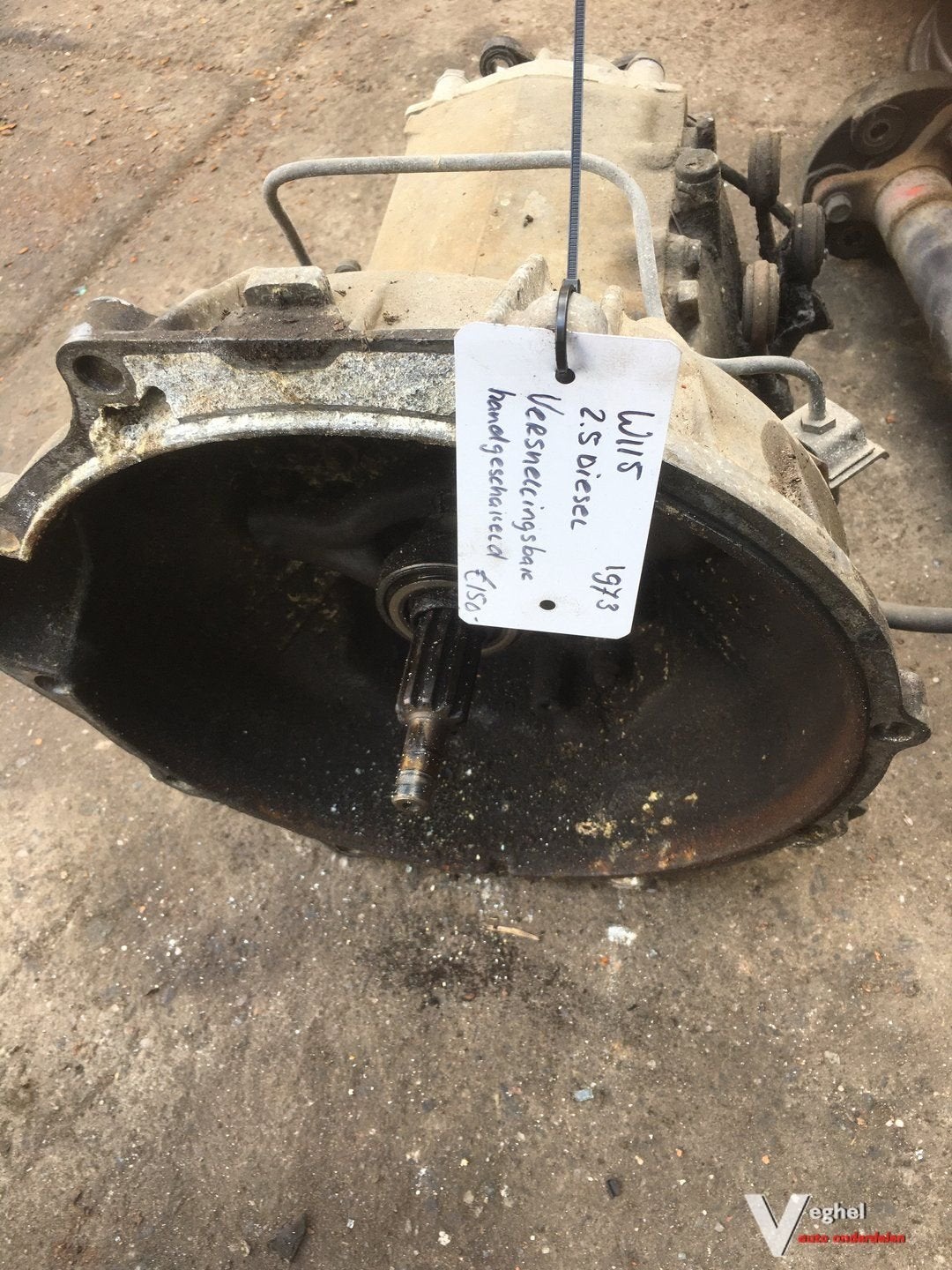Mercedes W115 1973 2.5 diesel Handgeschakeld Versnellingsbak, Ophalen, Gebruikt, -, -
