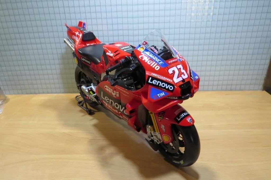 Enea Bastianini Ducati Lenovo Desmosedici 2024 1:6 32245, Ophalen of Verzenden, Nieuw, 1:5 t/m 1:8, Motor