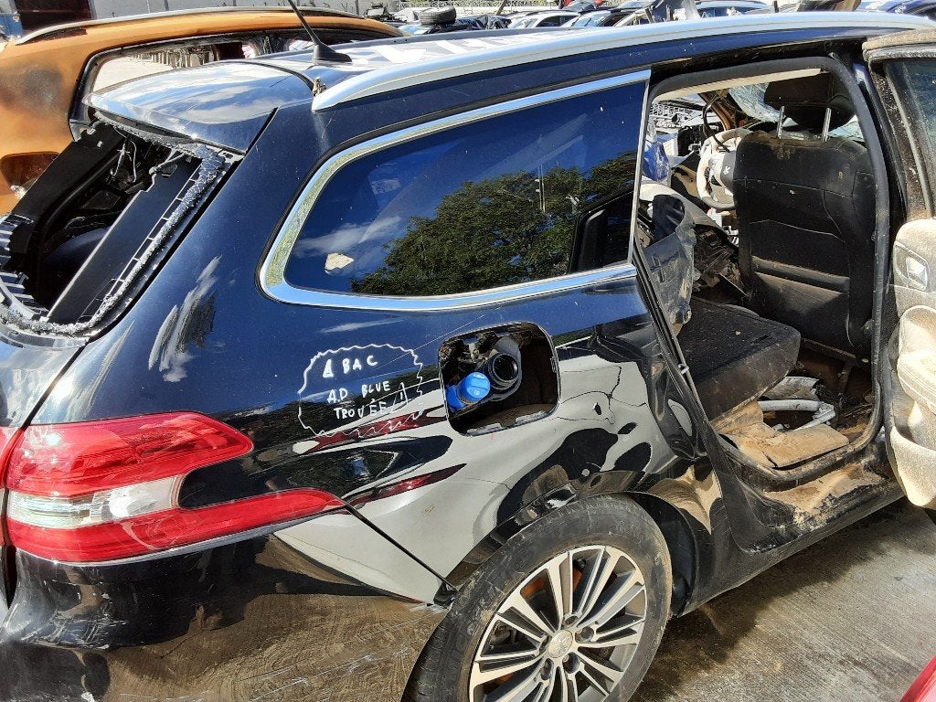 AILE ARRIÈRE DROIT Peugeot 308 SW (L4 / L9 / LC / LJ / LR), Garde-boue, Mevr. I. Hauben, Utilisé, Arrière