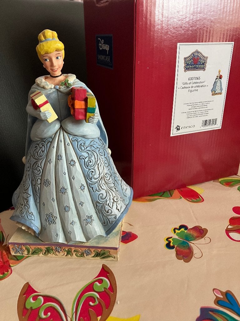 Nieuwe Disney traditions ' Gifts of Celebration ' Cinderella, Ophalen of Verzenden, Assepoester of Belle, Nieuw, Beeldje of Figuurtje