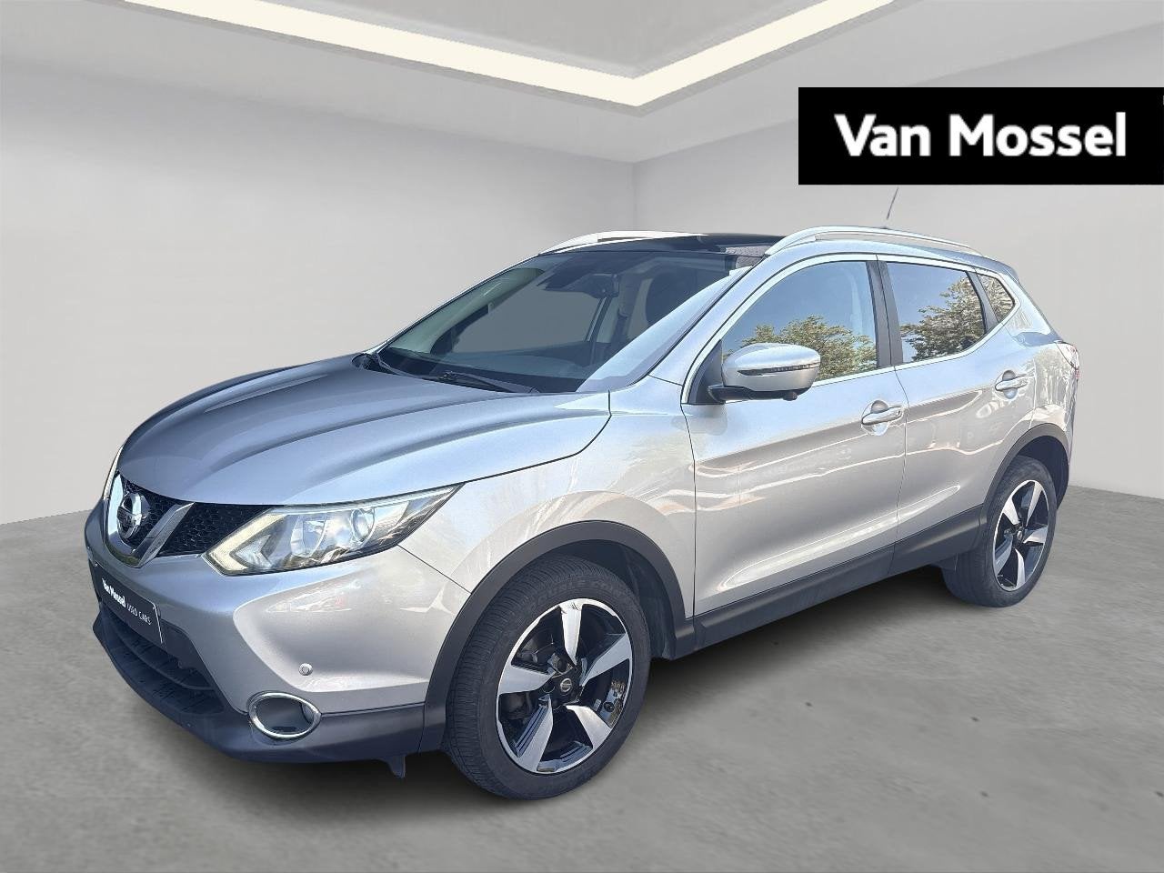 Nissan QASHQAI 1.2 DIG-T Acenta Xtronic (automatique), Argent ou Gris, Achat, https://public.car-pass.be/vhr/ba9d59fc-dbfb-4a3f-863c-93e4278f560a