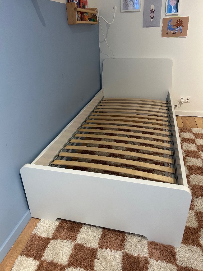 IKEA Bed 90x200 wit met lattenbodem – als nieuw, Ophalen, 85 tot 100 cm, Zo goed als nieuw, Lattenbodem