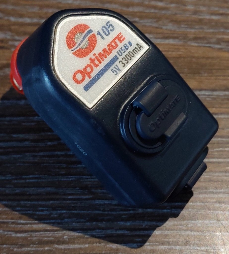 Optimate 105 dual usb plug, Motoren, Ophalen of Verzenden, Gebruikt