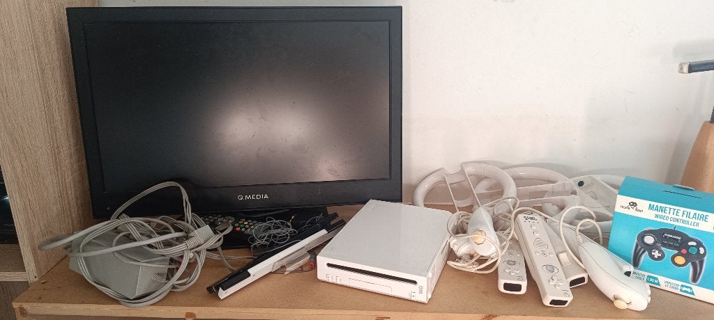 Ensemble wii, Consoles de jeu & Jeux vidéo, Enlèvement, Utilisé, Avec 3 manettes ou plus, Avec jeux