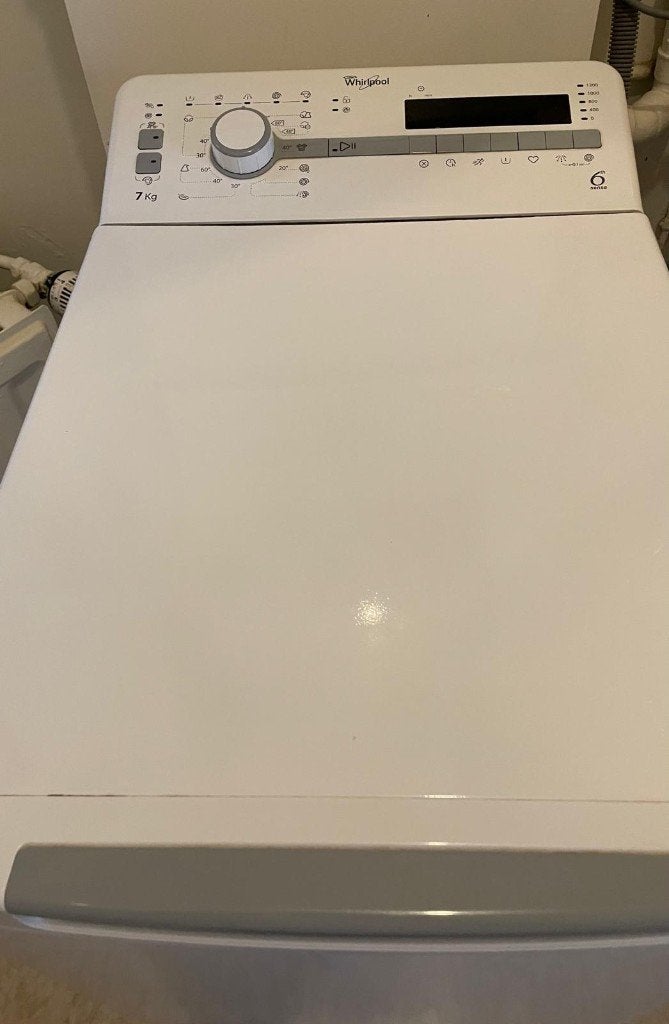 Machine a laver Whirlpool, 6 à 8 kg, Programme lavage à la main, Enlèvement, Moins de 1 200 tours