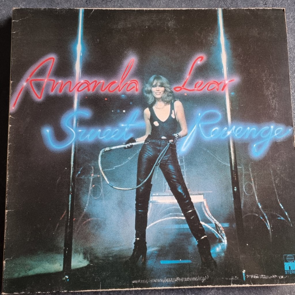 LP Amanda Lear - Sweet revenge (met originele poster), CD & DVD, Enlèvement ou Envoi, Utilisé, Disco, LP