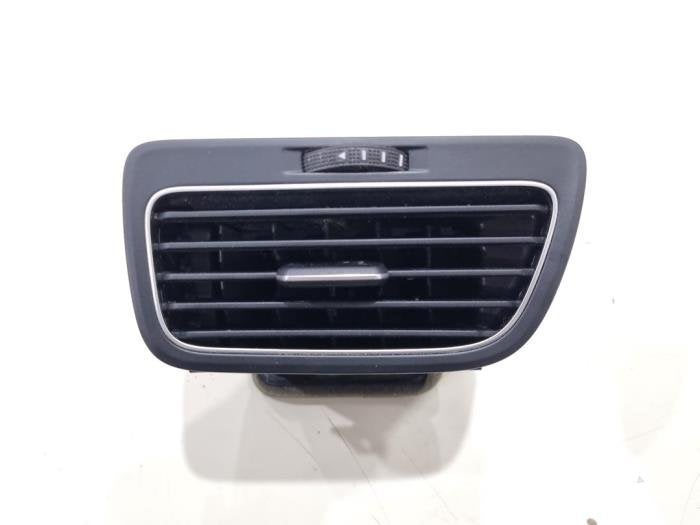Grille aération tableau de bord d'un Volkswagen Golf, Volkswagen, -, 3 mois de garantie, Utilisé
