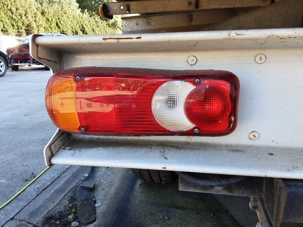 FEU ARRIÈRE GAUCHE Peugeot Boxer (U9) (01-2006/12-2023), Mevr. I. Hauben, Utilisé, Rue de l'Espoir 34 34
4030  GRIVEGNÉE, BE, Info@Collignon.be