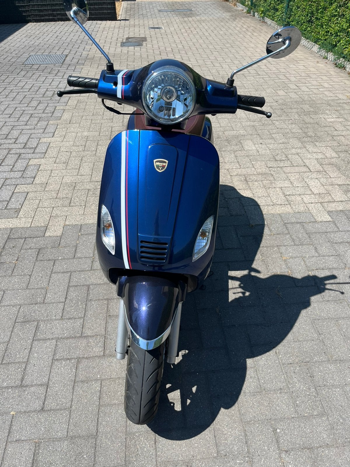 Scoooter Neco Azzuro klasse B 2020, Fietsen en Brommers, Ophalen, Zo goed als nieuw