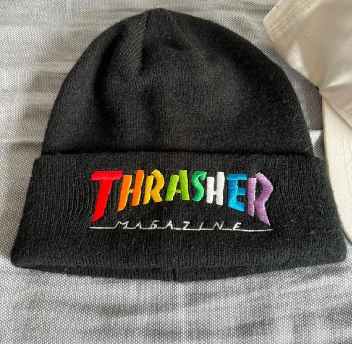 Bonnet et chapeau Trasher, Enfants & Bébés, Vêtements de bébé | Casquettes & Chapeaux, Enlèvement ou Envoi, Neuf, Garçon ou Fille