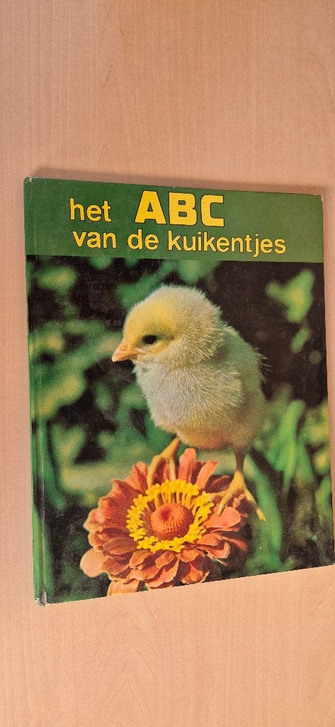 Boek : Het ABC van de kuikentjes, Livres, Animaux & Animaux domestiques, Enlèvement ou Envoi, Comme neuf, Volaille