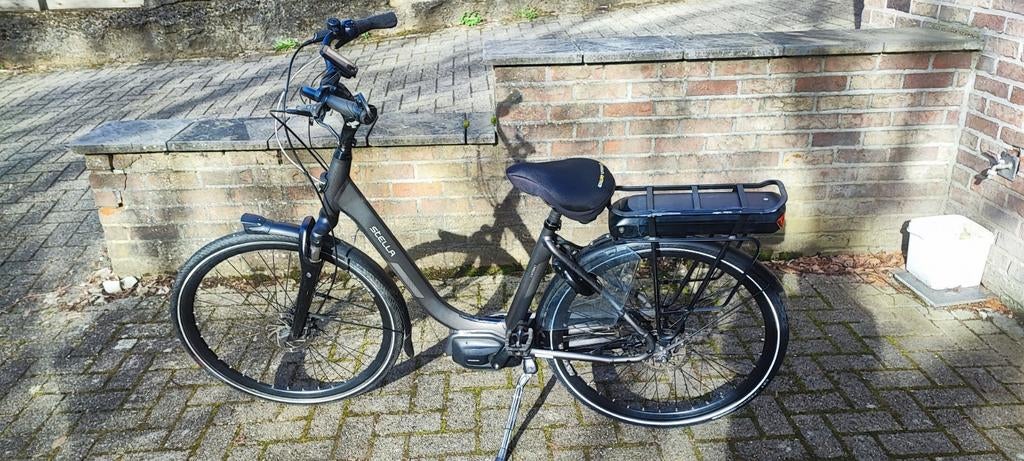Zeer nette Stella e-bike – 189km actieradius – geen kosten!, Fietsen en Brommers, Ophalen of Verzenden, Zo goed als nieuw, 50 km per accu of meer