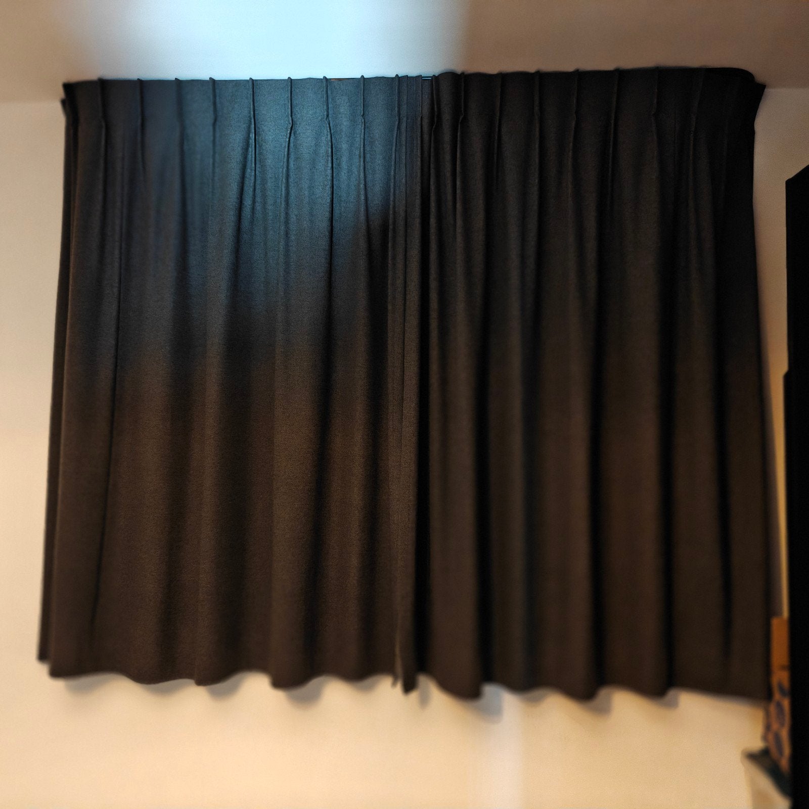 Op maat gemaakte isolerende/verduisterende gordijn, Huis en Inrichting, Ophalen, Overige merken, Isolerend, 213 cm