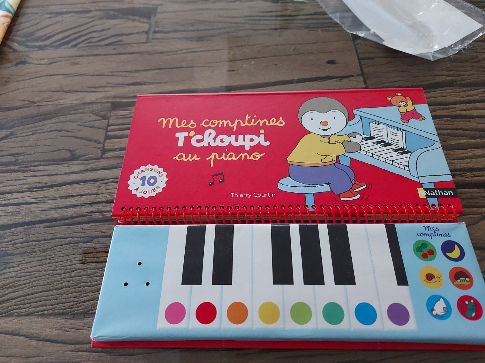 Livre piano T'choupi, Enlèvement ou Envoi
