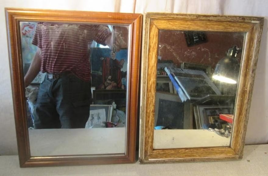 2 vieux miroirs en bois - 43x33, Enlèvement ou Envoi, Rectangulaire