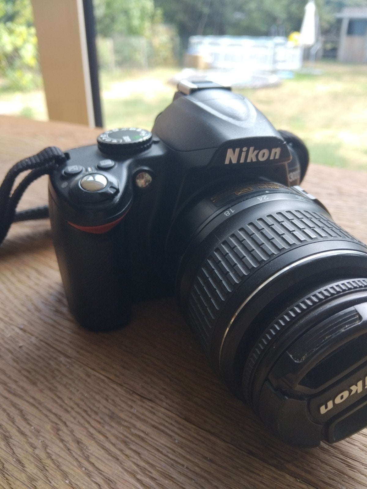 nikon d3000, Audio, Tv en Foto, Ophalen of Verzenden, Oplader, Nikon