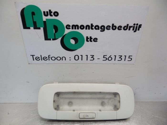 Binnenverlichting achter van een Volkswagen Golf (Golf 04-), Gebruikt, -, Volkswagen, -