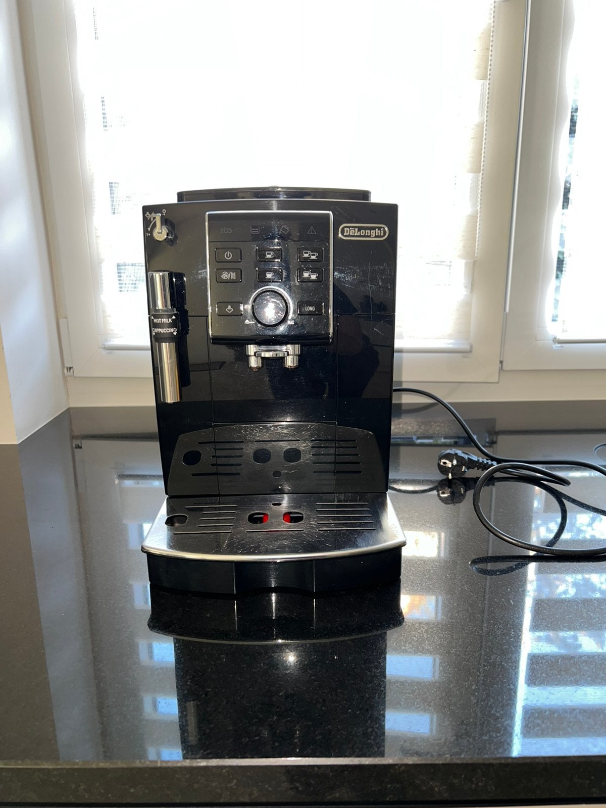 Delonghi-koffiezetapparaat, Ophalen, Gebruikt, Gemalen koffie, Afneembaar waterreservoir