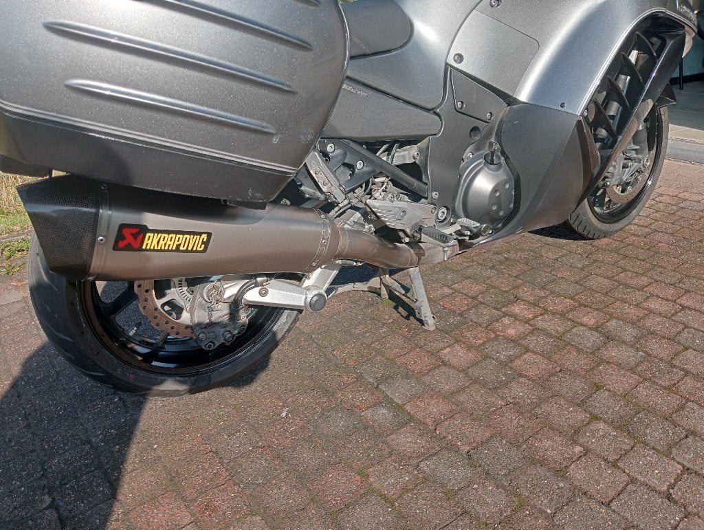 uitlaat akrapovic voor kawasaki gtr 1400, Motos, Pièces | Kawasaki, Enlèvement