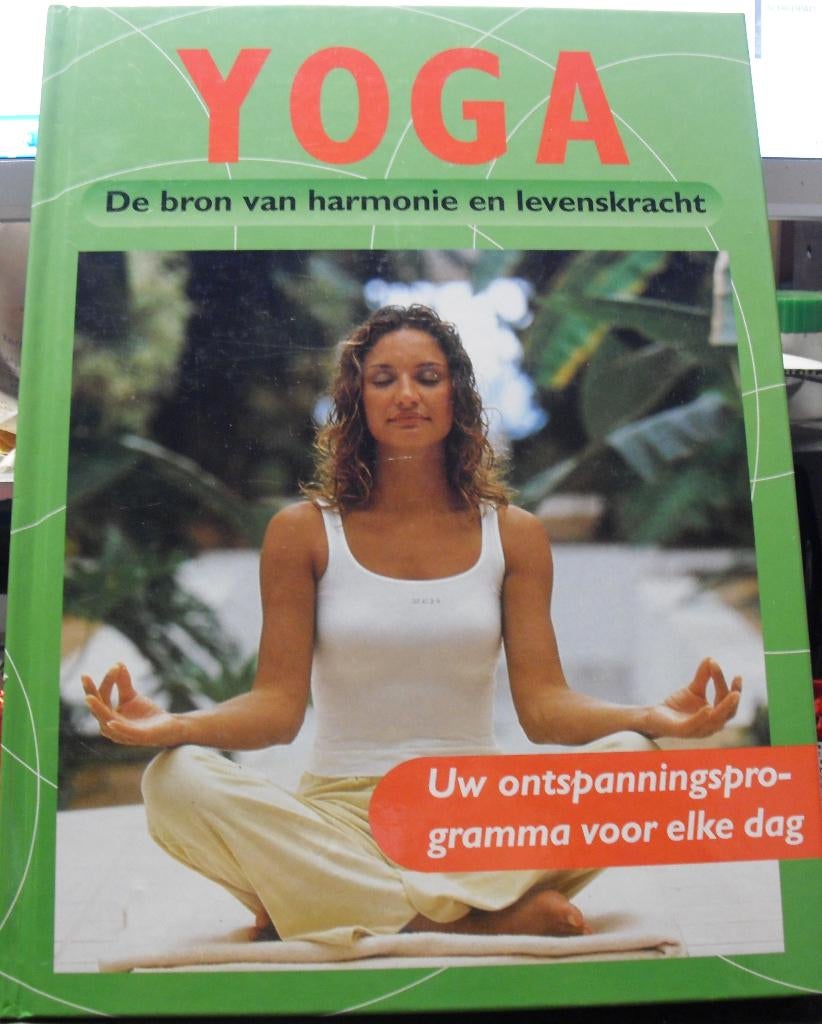 YOGA : De bron van harmonie en levenskracht, Mader Annette, Boeken, Ophalen of Verzenden, Zo goed als nieuw