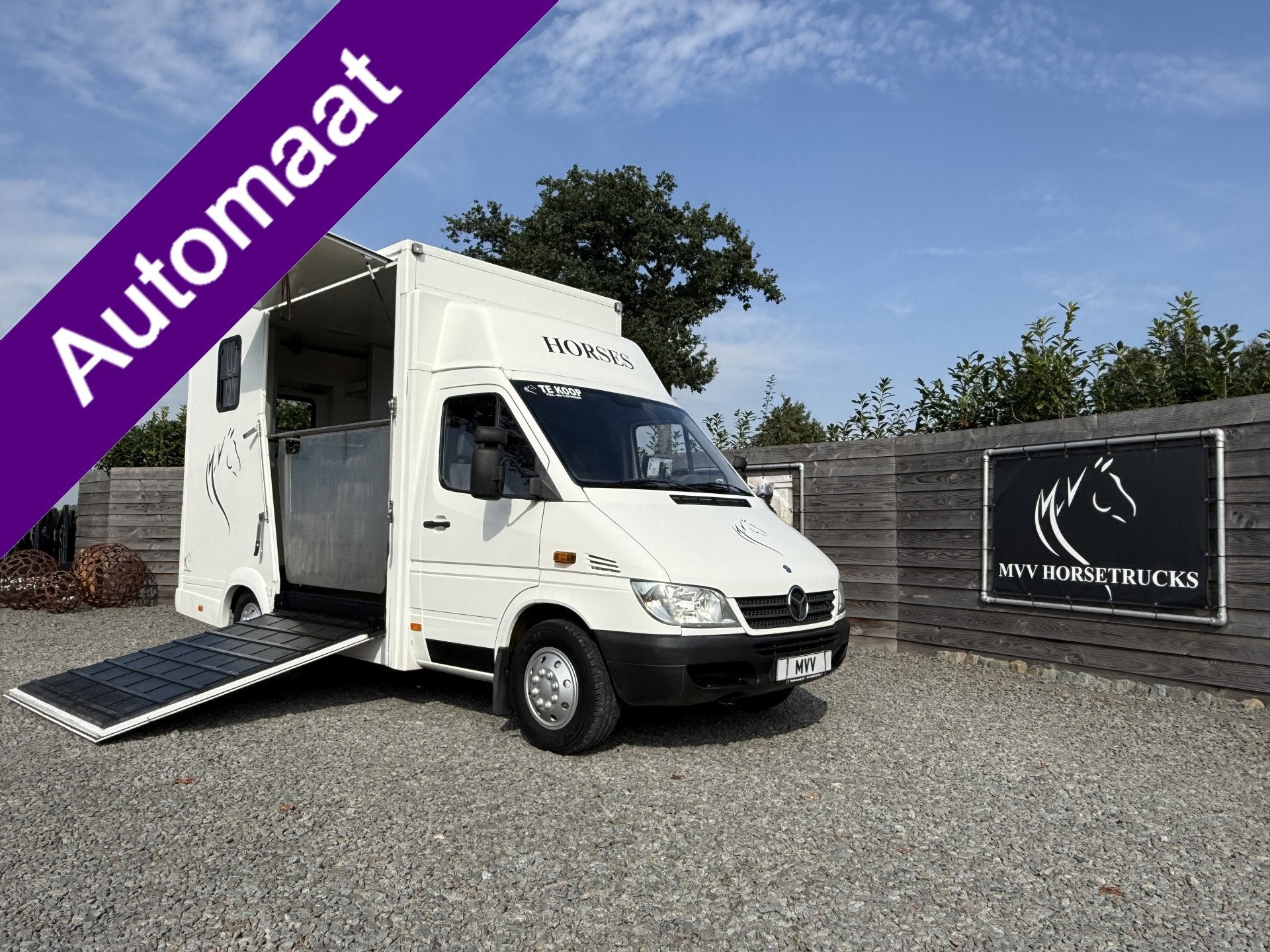 Mercedes-Benz Sprinter | HORSETRUCK | TVW | CLASSIC 3XL | 20, Dieren en Toebehoren, Weduwestraat 12
4884MV  WERNHOUT, NL, Paardenwagentje NL | MVV HORSETRUCKS