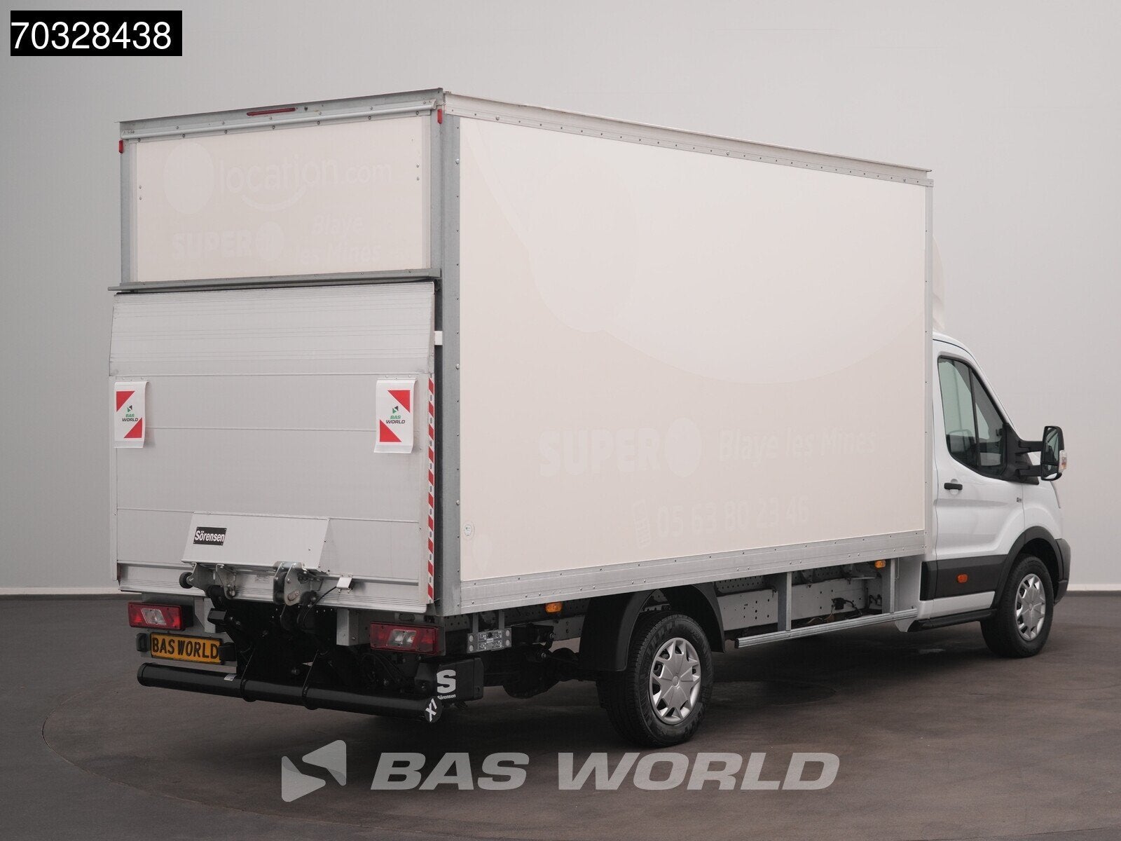 Ford Transit 130pk Laadklep Bakwagen Airco Cruise Euro6 Meub, Auto's, Stof, Euro 6, 4 cilinders, Wit