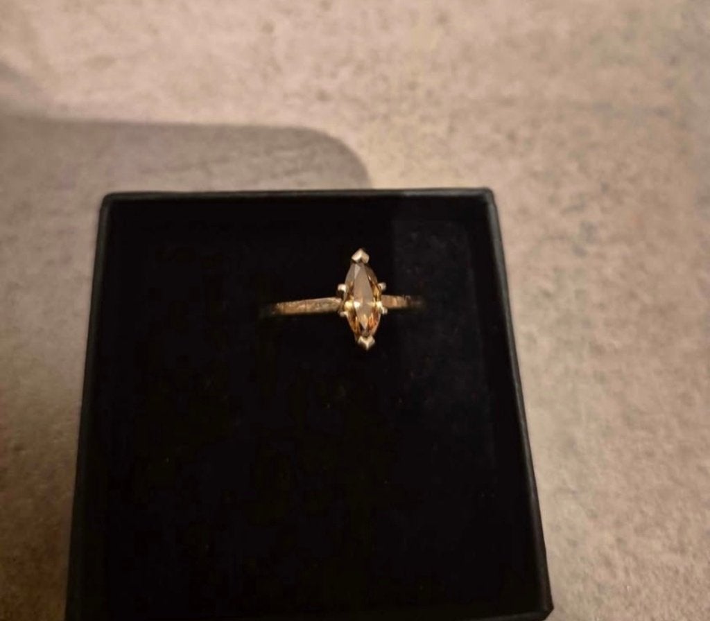 18kt champagne gouden marquise ring van 0,53cts, Bijoux, Sacs & Beauté, Bagues, Enlèvement, Comme neuf, Or, Or