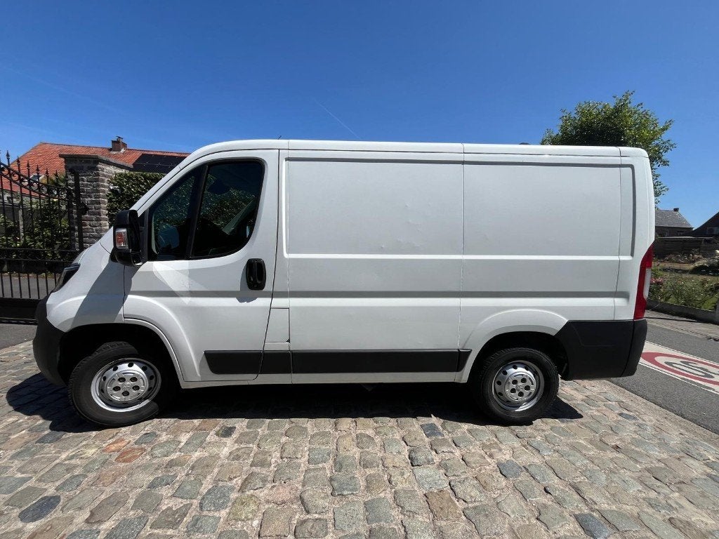 Peugeot Boxer L1H1 2.2 BlueHDi 140 pk, Auto's, Bestelwagens en Lichte vracht, Particulier, Achteruitrijcamera, Te koop, Peugeot
