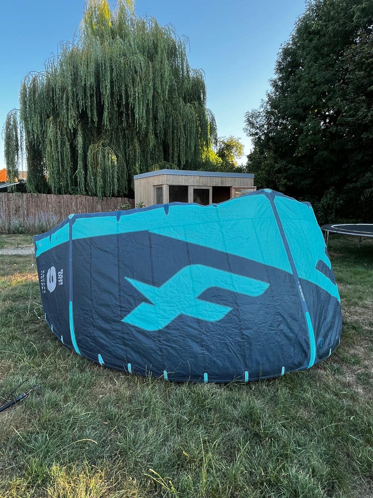 F one bandit 2021 9m kite only, Watersport en Boten, Kitesurfen, Ophalen, 9 m², Geen board, Zo goed als nieuw