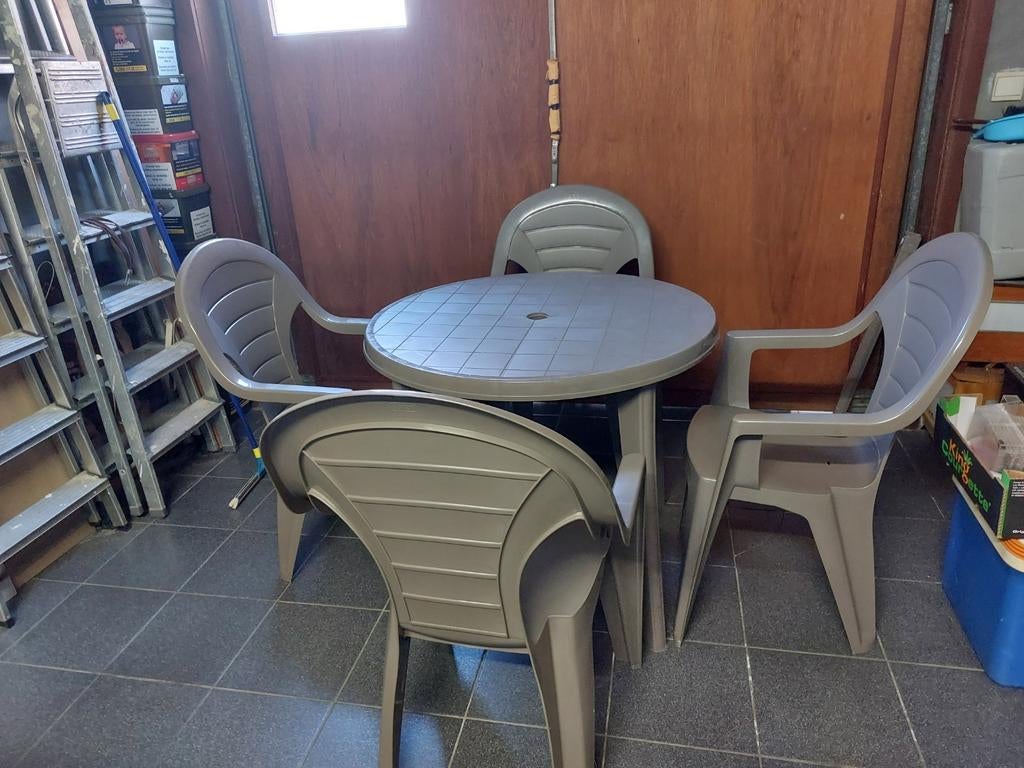 Tuinstoelen tafel met 4 stolen in, Tuin en Terras, Tuinsets en Loungesets, Ophalen