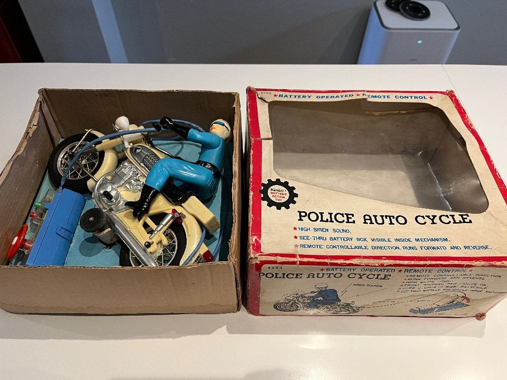 Bandai Honda politiemotor, Ophalen of Verzenden