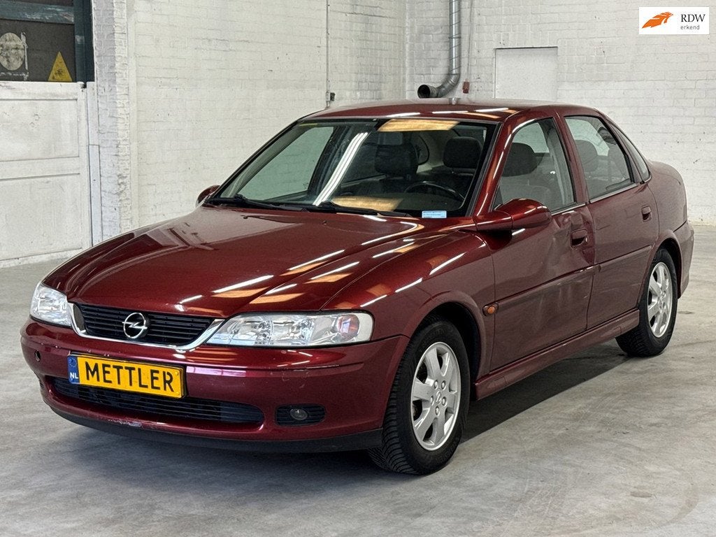 Opel Vectra 1.6-16V Onyx | Stoelverwarming | Airco | Trekhaa, 4 portes, Entreprise, 665 kg, 74 kW