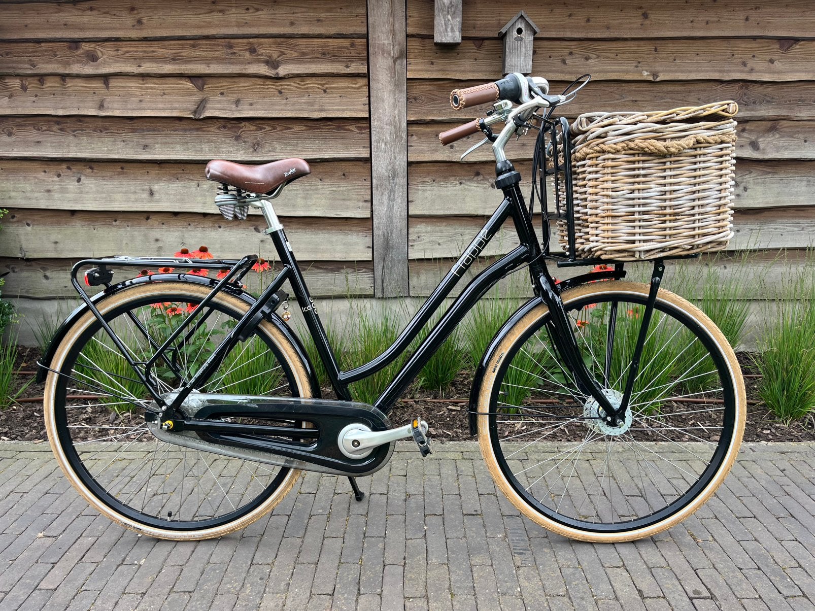 Damesfiets met mand, maat 57, 56 cm of meer, Ophalen, Zo goed als nieuw, Overige merken