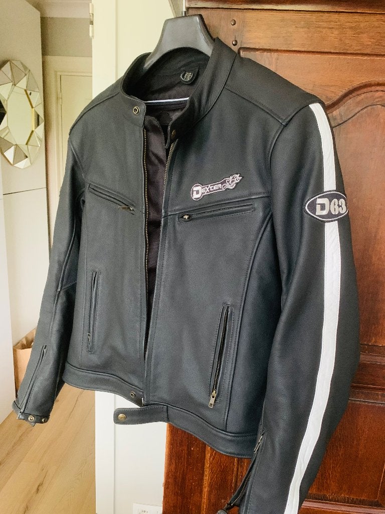 Veste moto cuir Dexter neuve taille M, Dexter, Manteau | cuir, Enlèvement, Neuf, sans ticket