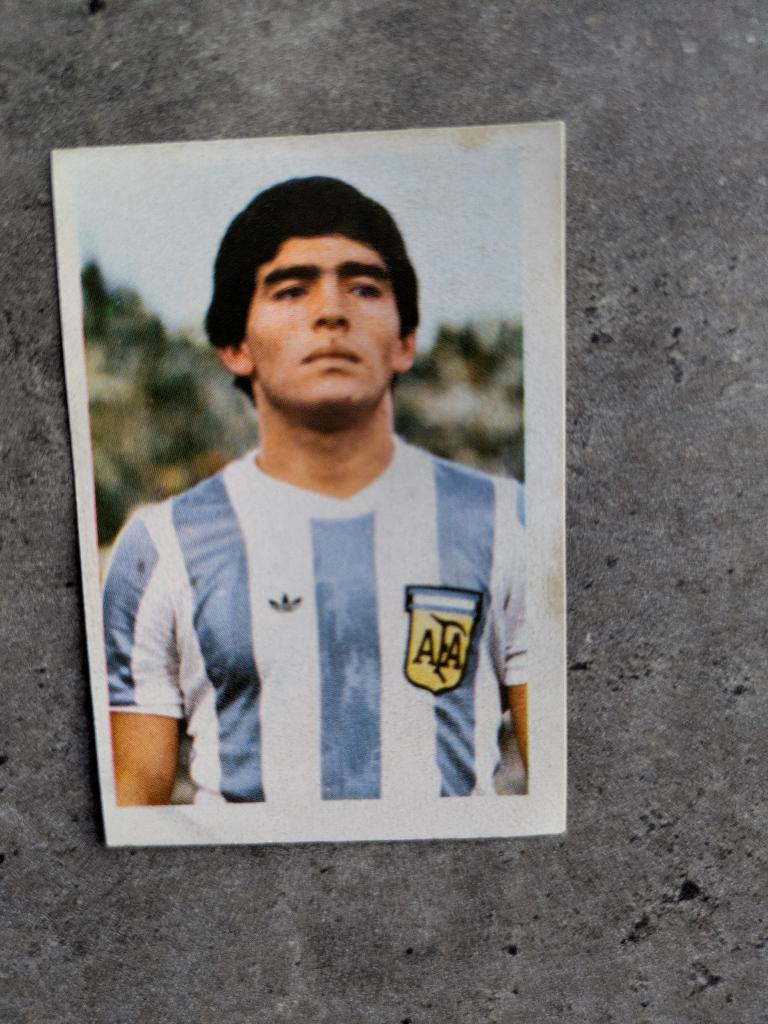 MARADONA DIEGO ARGENTINA  1982 WORLD CUP ESPANA VOETBAL, Ophalen of Verzenden, Sticker
