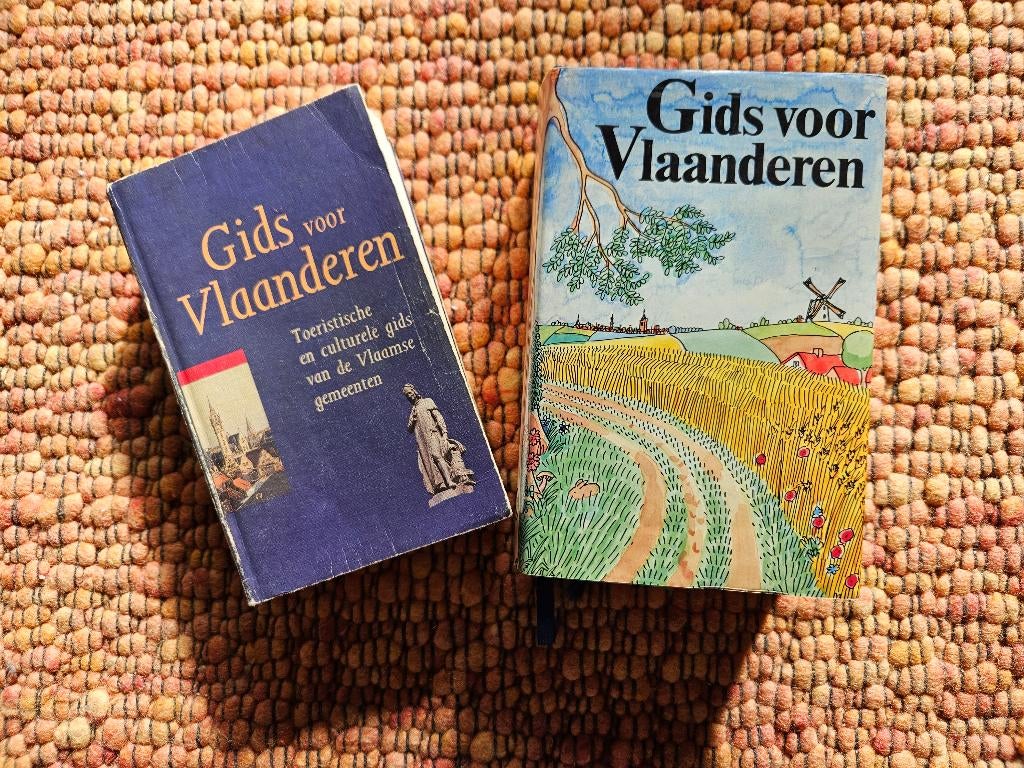 Gids voor Vlaanderen - 2 uitgaves, Ophalen of Verzenden, Zo goed als nieuw