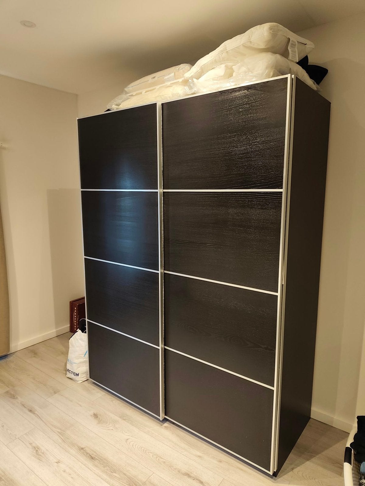 Armoire Ikea à vendre, Ophalen, Zo goed als nieuw