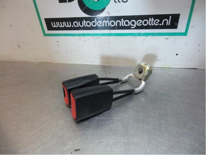 Insertion ceinture de sécurité arrière gauche d'un Seat I, -, Utilisé, -, Seat