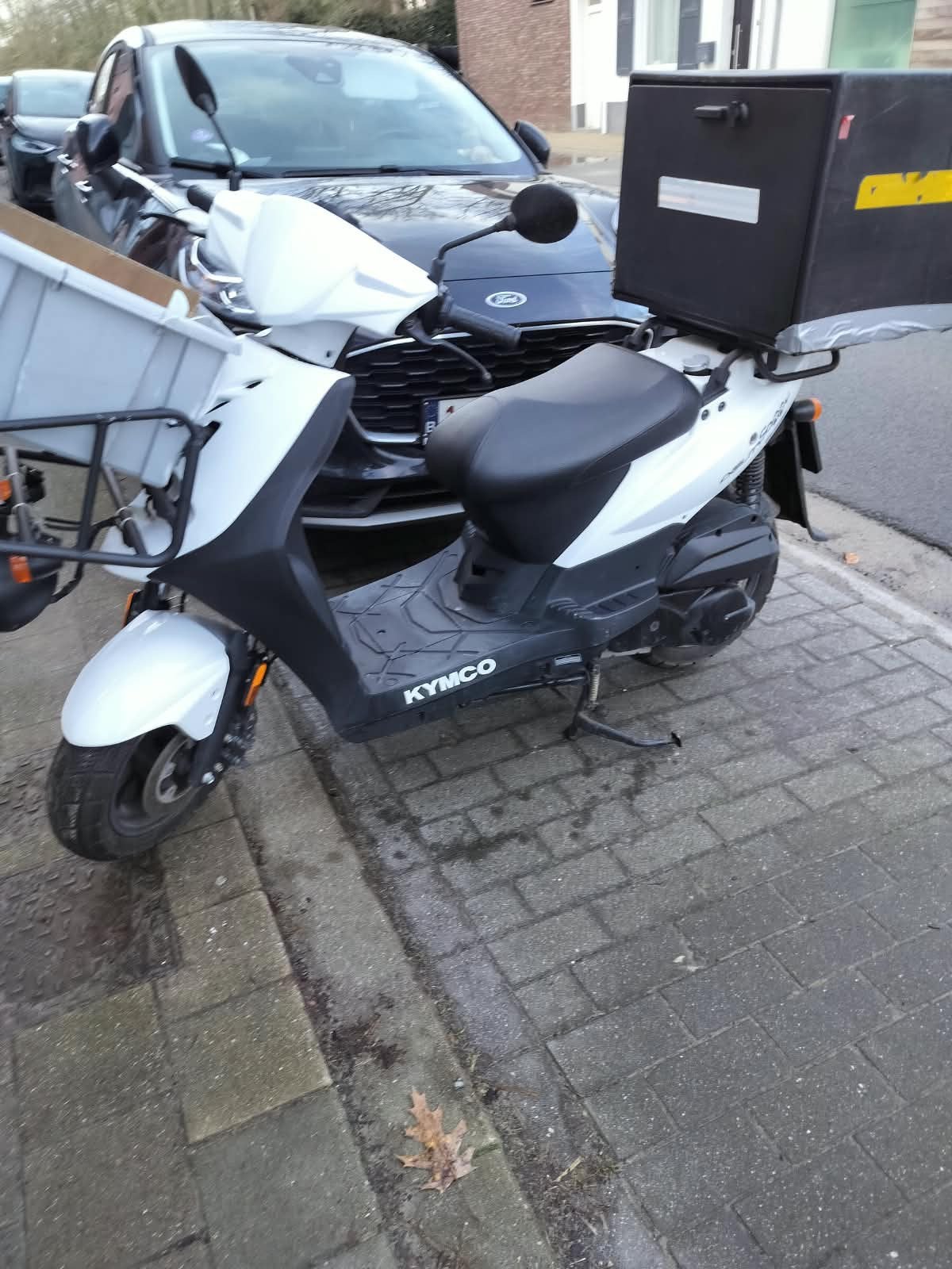 Kymco Agility Carry 50 cc – Met grote laadbox, Fietsen en Brommers, Ophalen, Zo goed als nieuw, Agility