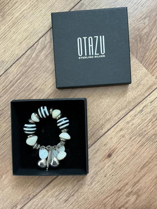 Bracelet perlé OTAZU, Bijoux, Sacs & Beauté, Enlèvement ou Envoi, Comme neuf, Blanc