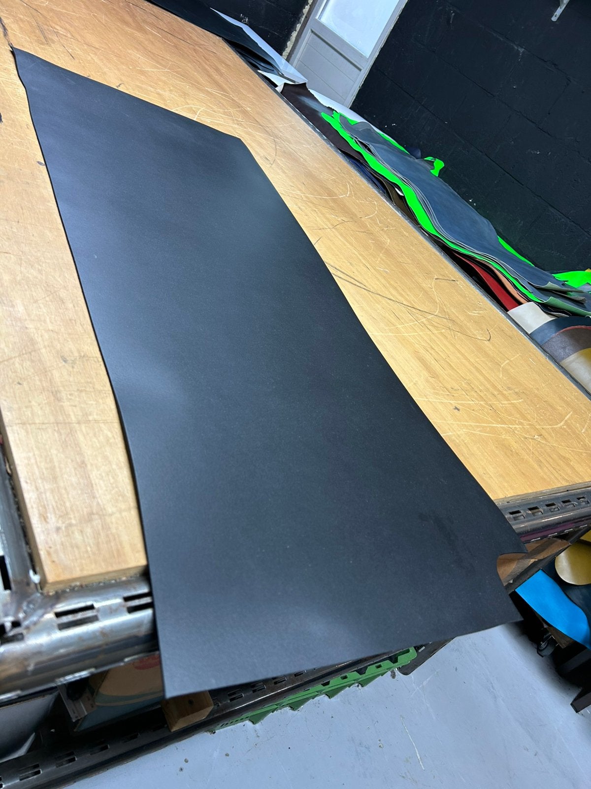 Zwarte nerf tuigleer 3-3,5 mm dikte half soepel Z-5, Ophalen of Verzenden